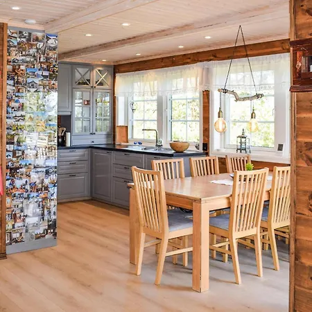 Cozy In Passebekk With Kitchen Omholt