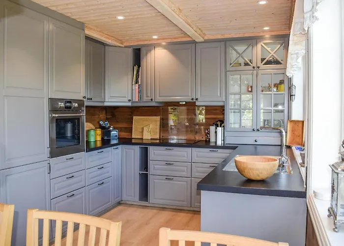 5 Bedroom Stunning In Passebekk 펜션 Omholt